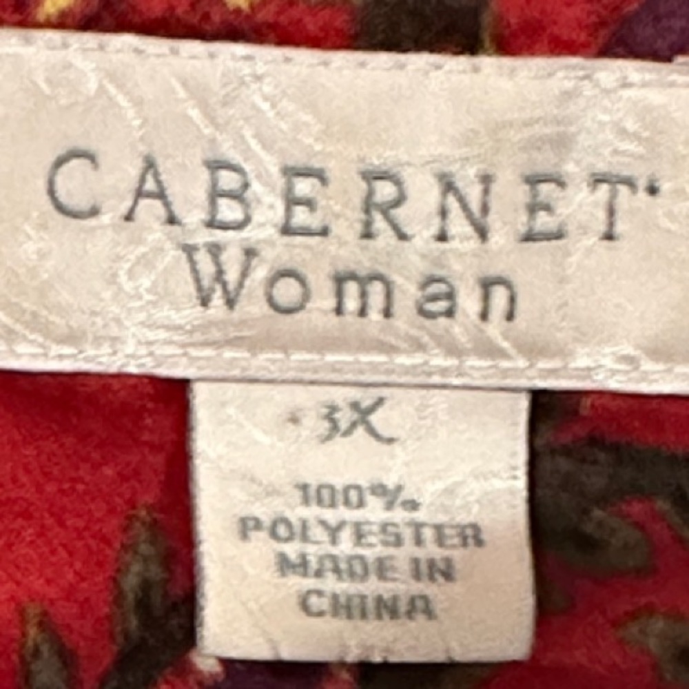 Cabernet Red Paisley Robe - Picture 3 of 7
